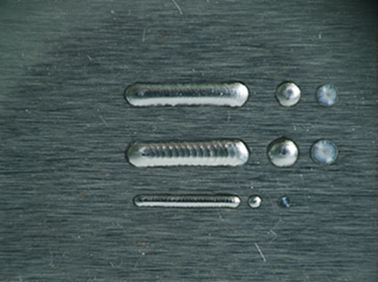 <a href='http://m.zpzm.com.cn/product/3.htm' class='text_a'>模具激光焊機</a>修復(fù)鏡面模具效果